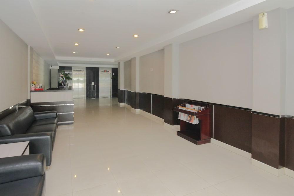 Hotel Kapuas Dharma Pontianak Exterior photo
